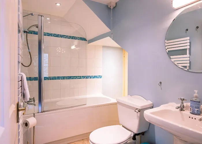 Appartement Flat 1, Literary Institute